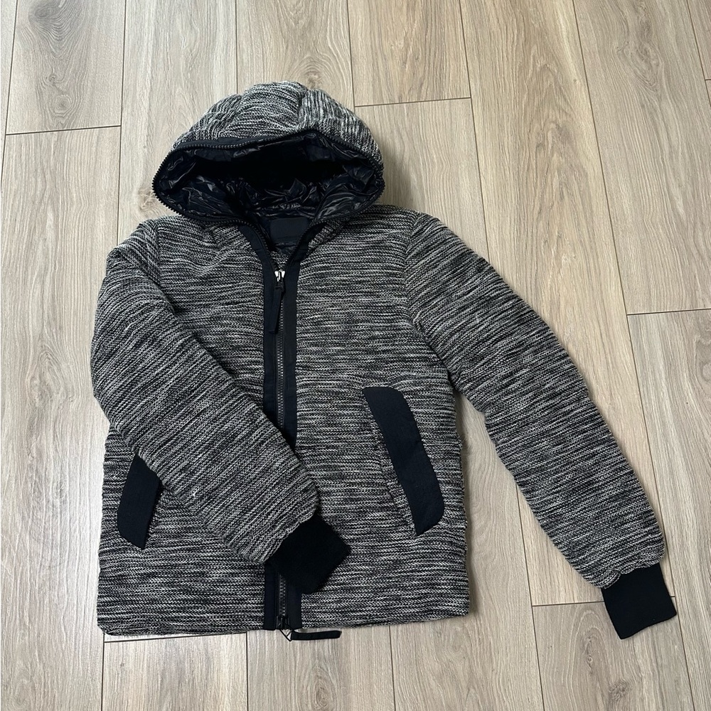 Alexander Wang Black and Gray Puffer Jacket with Modern Design
